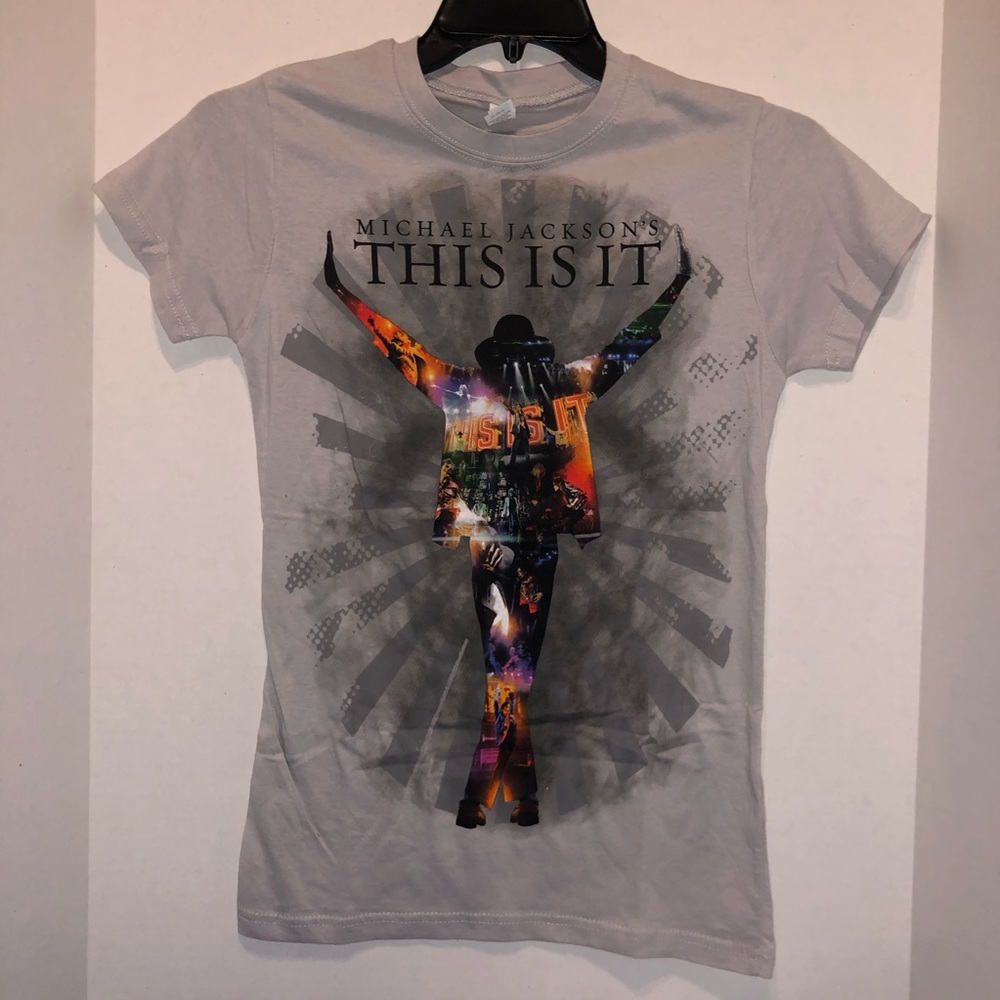 NWOT Michael Jackson “This Is It” T-Shirt (Junior’s Large)